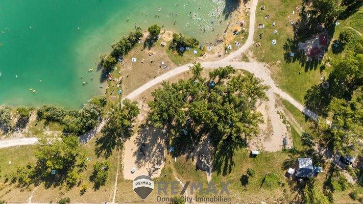 Direkt am Badeteich Hirschstetten