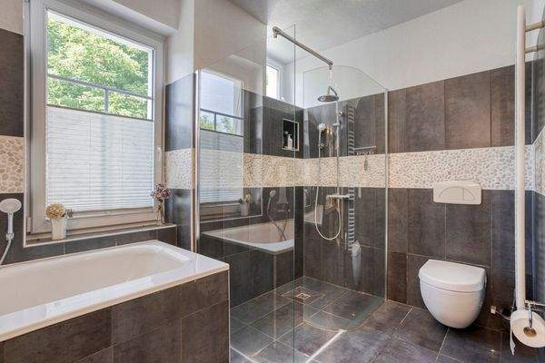 Badezimmer im Obergeschoss