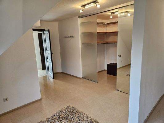 SZ mit begehbaren Kleiderschrank