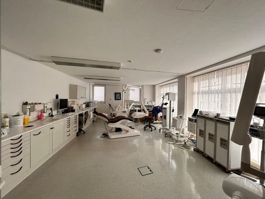 Behandlungszimmer EG