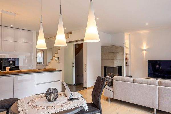 Blick in offene Wohnküche 2.jpg