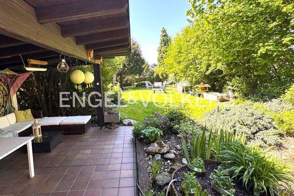 Überdachte Terrasse