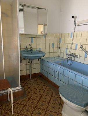 Bad Hinterhaus WE links OG