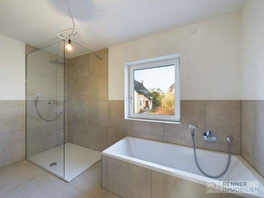 CAM02915G0-PR0050-STILL017