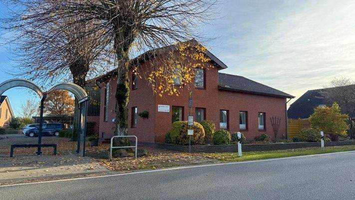 Straßenansicht des Reihendhauses