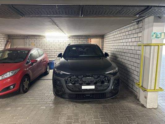 Tiefgaragenstellplatz