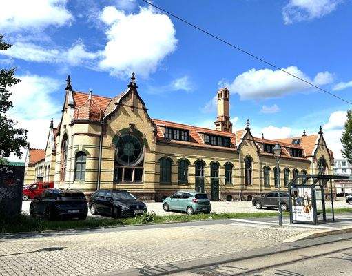 historische Markthalle, um 1840 als Krankenstift erbaut 
