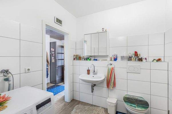 Duschbad im Erdgeschoss (Ansicht I)