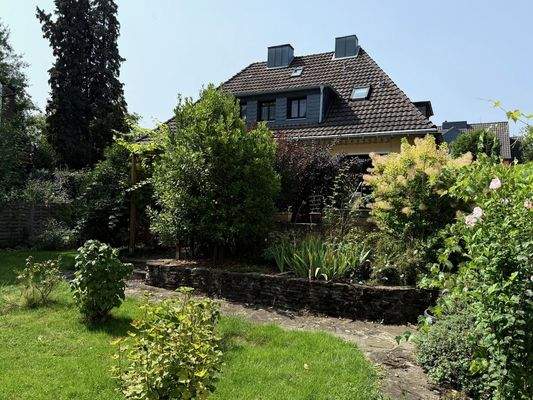 weitere Ansicht vom Grundstück