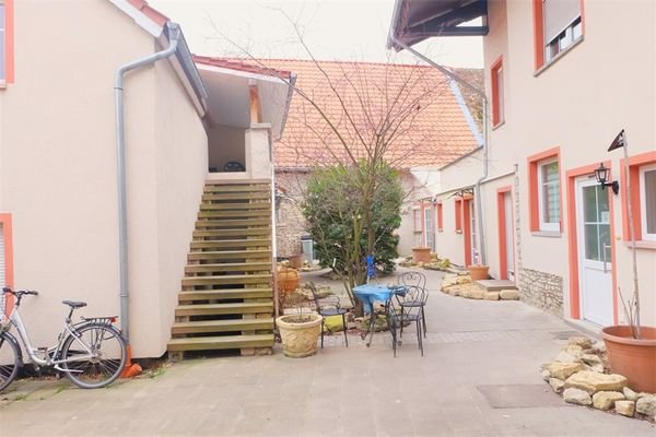 Vorder- Hof