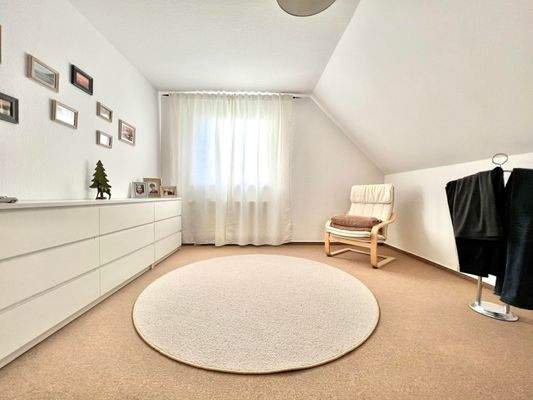 Arbeits-/Gäste-/Kinderzimmer