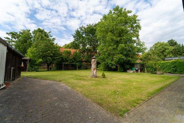 Eingefriedetes und blickgeschütztes Grundstück