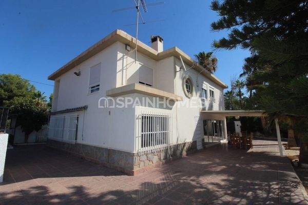 Spanish Style House with Pool in Elche Alicante