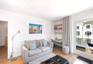 Komfortabel mit Balkon und schönen Blicken