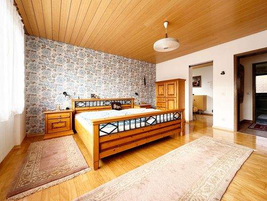 Schlafzimmer mit Ankleide