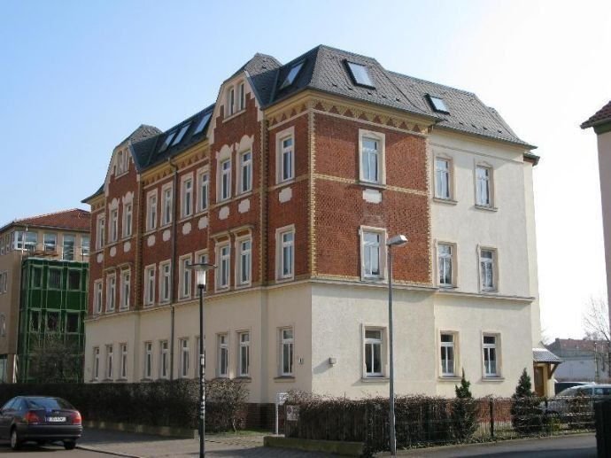 4-Raum-Wohnung mit Stellplatz, ruhiger Lage, Nähe Elbe Park zu verkaufen