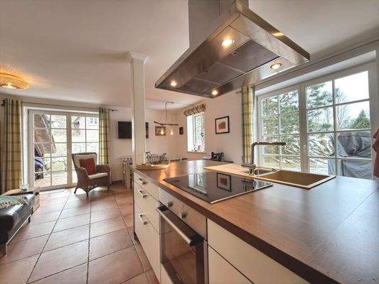 Küche und Essbereich