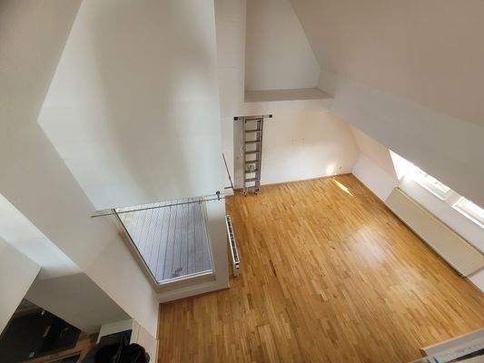 Blick von Galerie auf Wohnen.jpg