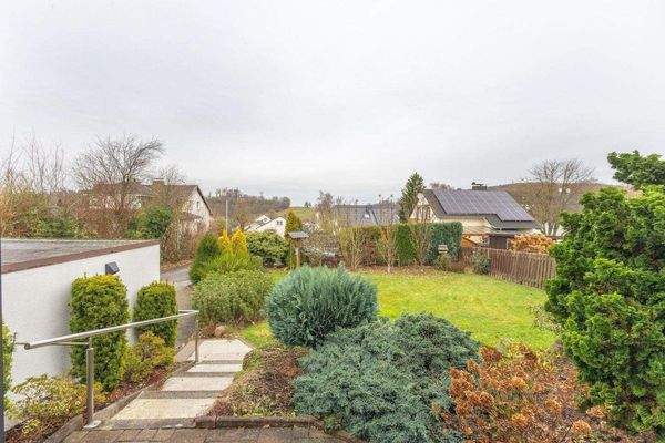 Haus &amp; Gartenansicht