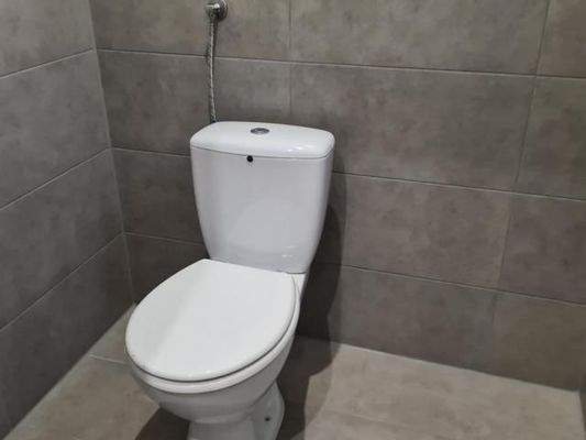 Foto 9_Gäste-WC.JPG