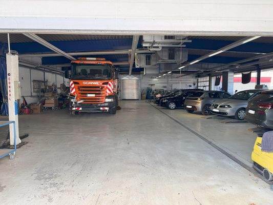 Tor Einfahrt Haupthalle