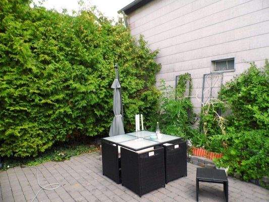 Foto EFH Euskirchen Terrasse, Kleingarten