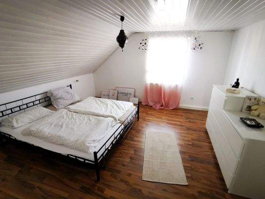 Schlafzimmer 3 DG