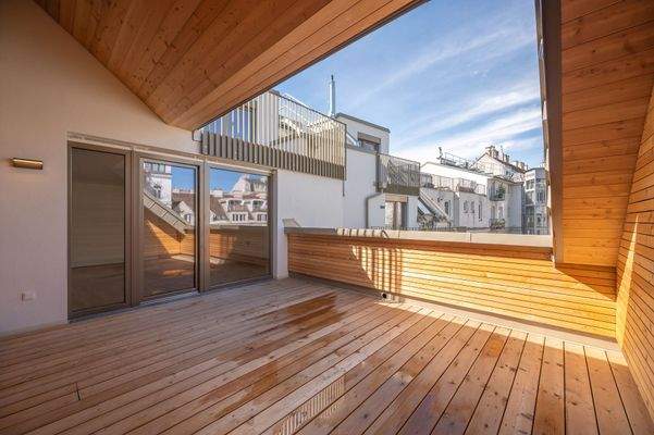 Innenhofterrasse Top 16