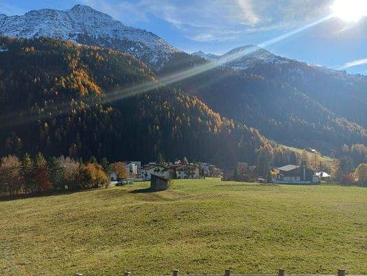 MSR B8 view South to Rendl .jpg