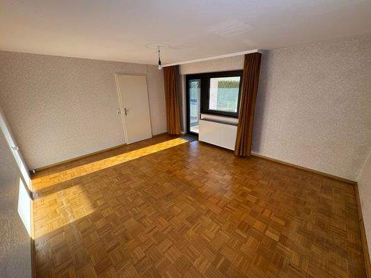 Schlafzimmer 3 mit Zugang zur südlichen Terrasse