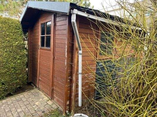 Abstellfäche auf dem Grundstück