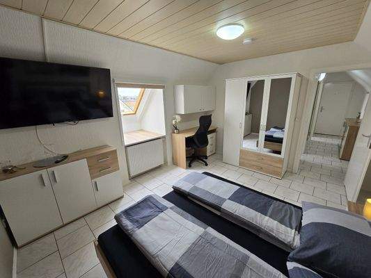  Wohn- und Schlafbereich