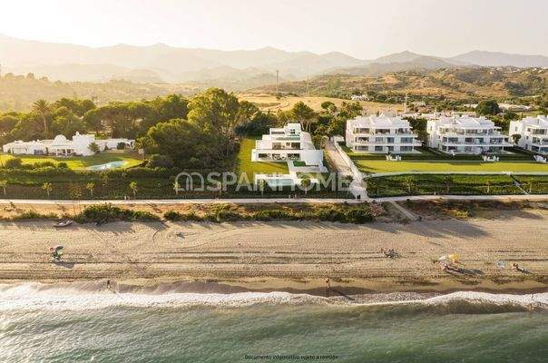 Beachfront Luxury Villa with a Private Lift in Estepona