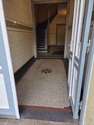 Gepflegtes Treppenhaus