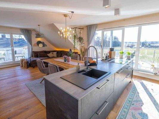 Lichtdurchfluteter Raum