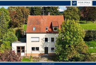 Zweifamilienhaus + Gewerbe