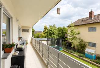 Großer Balkon