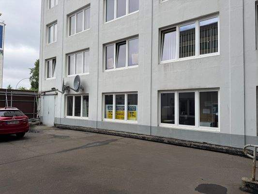 Innenhof mit rückwärtigem Zugang