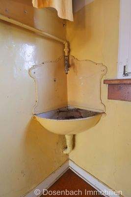 historisches Waschbecken Dachgeschoss