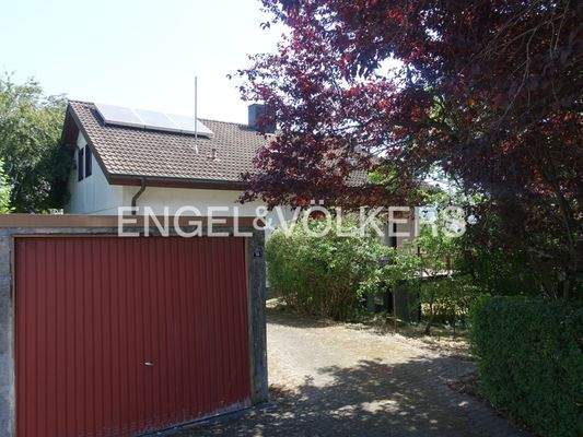 Hausansicht von der Straße