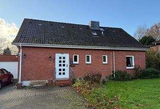 Neuwittenbek Hauptstr 73.JPG