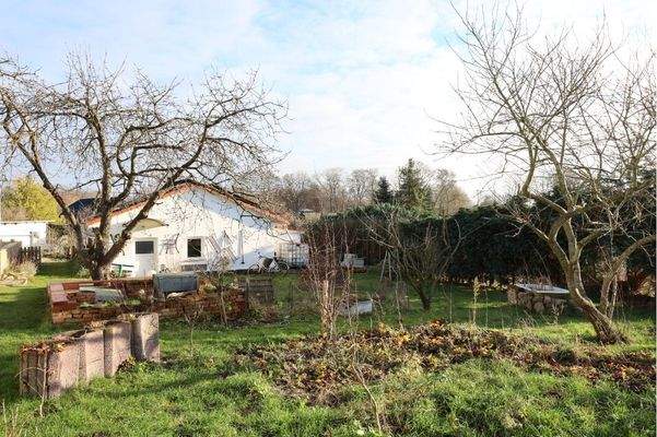 Weitere Ansichten des Grundstücks