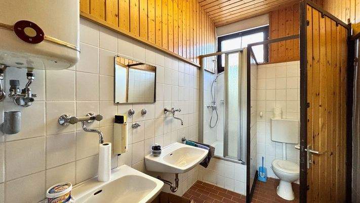 Sanitärbereich Werkstatt