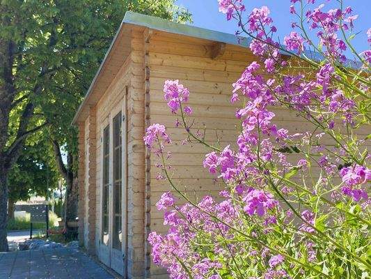 Gartenhaus im Westen .JPG