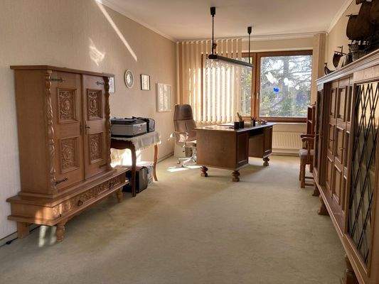 OG: Wohnraum / Arbeitszimmer..