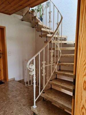Treppe zum Obergeschoss