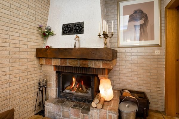 Kamin EG.
