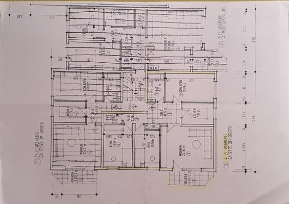 Grundriss (Whg. gelb markiert)