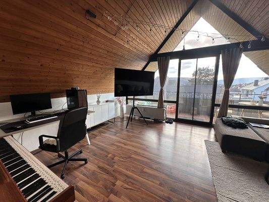 Wohnzimmer (DG rechts)