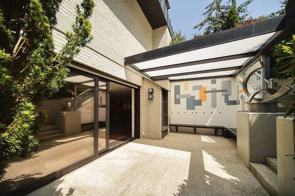 Terrasse am Schwimmbad 1. UG